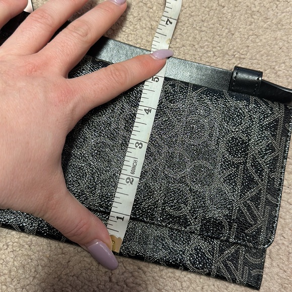 Calvin Klein Fanny Pack - Picture 6 of 7